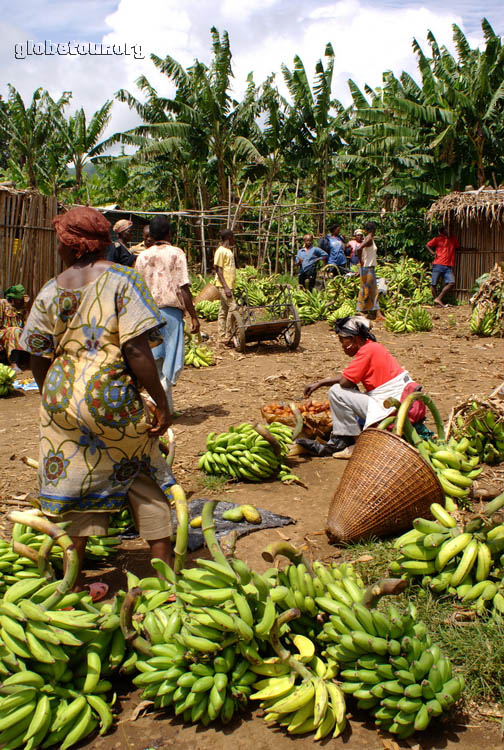 Camerun, Camino a Mbouassu