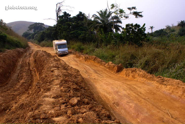 Angola, route to Luanda