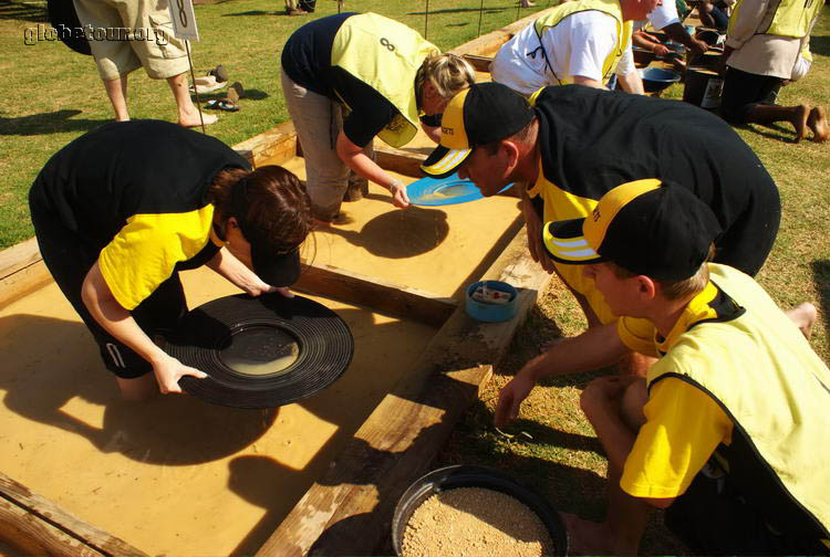 South Africa, Pilgrim's Rest, searching gold competition