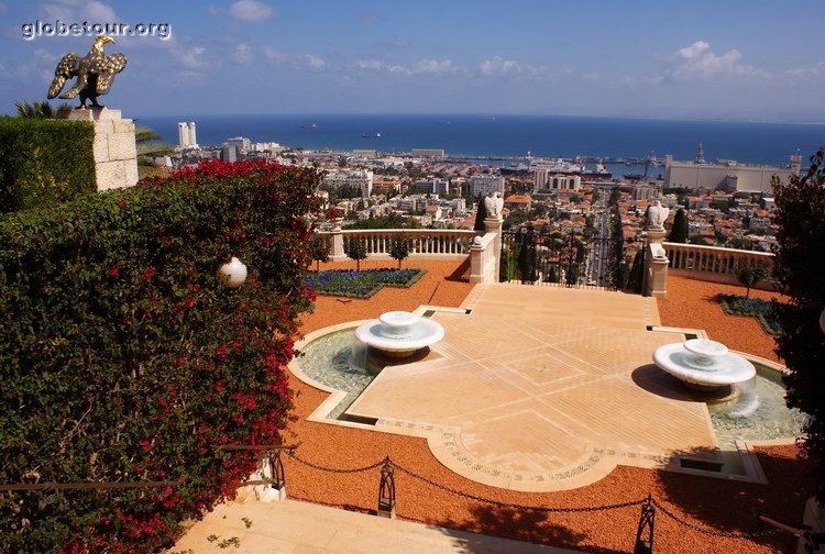 Israel, Bah??? gardens and tomb in Haifa