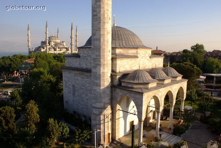 Turkey, Istambul, mosque and blue mosque.