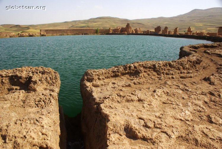 Iran, lake of Takht-e Soleiman