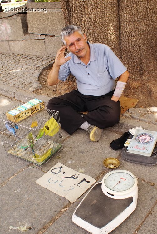 Iran, seller in Hamadan