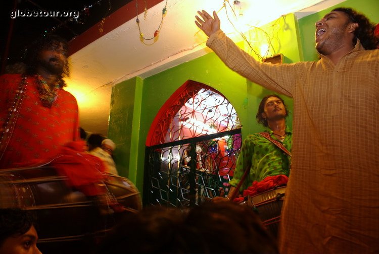 Pakistan, Lahore, sufi night in Baba Shah Jamal