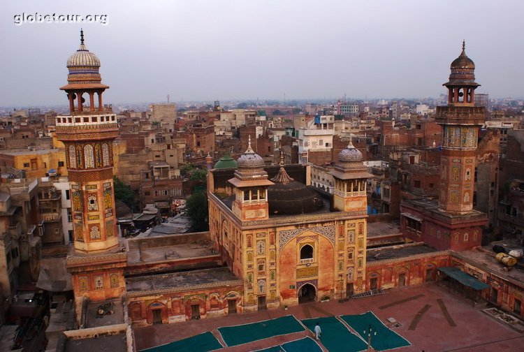 Pakistan, Lahore, mosque of Wazir Khan