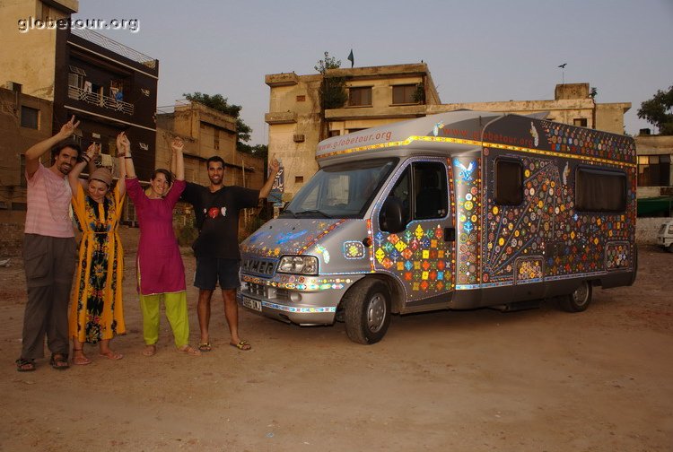 Pakistan, Lahore, victory: our new car!