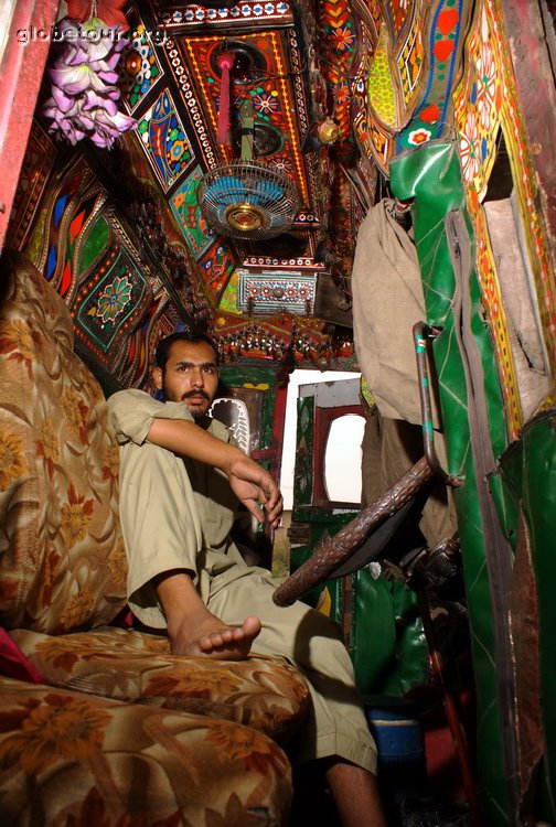 Pakistan, Rawalpindi, truck decoration workshops