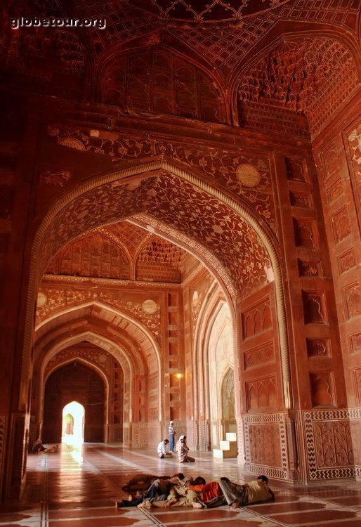 India, Agra, Taj Mahal, side mosque