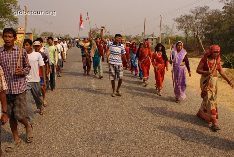 Nepal, strikes in Nepal road