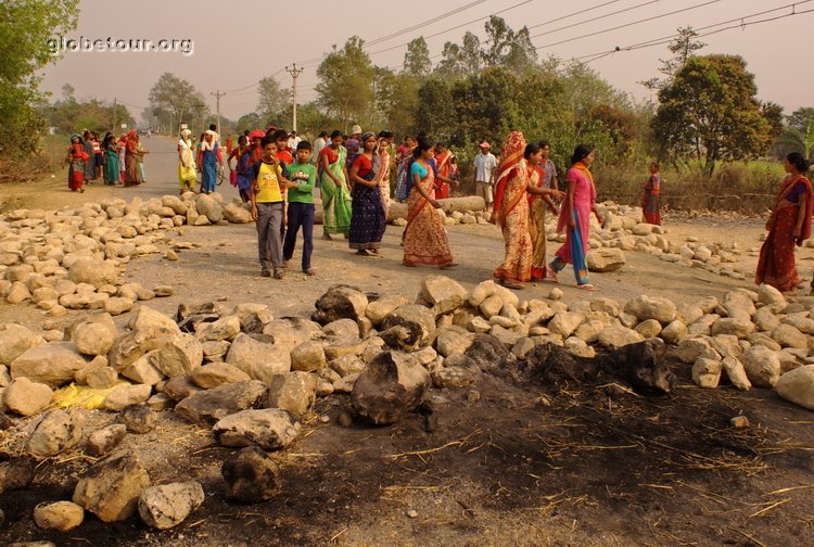 Nepal, strikes in Nepal road