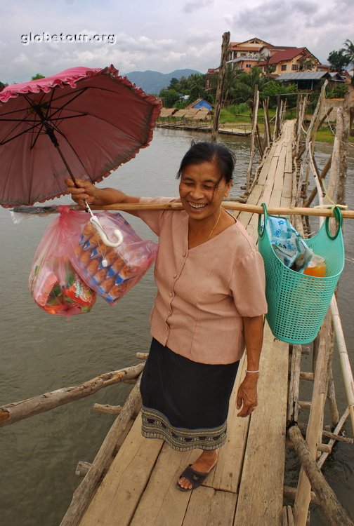 Laos, Vam Vieng